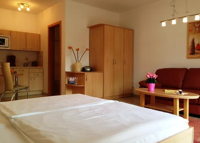 Am Luebbesee アパート *